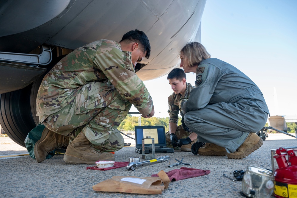 Col. Ochoa learns from 19 AMXS Airmen