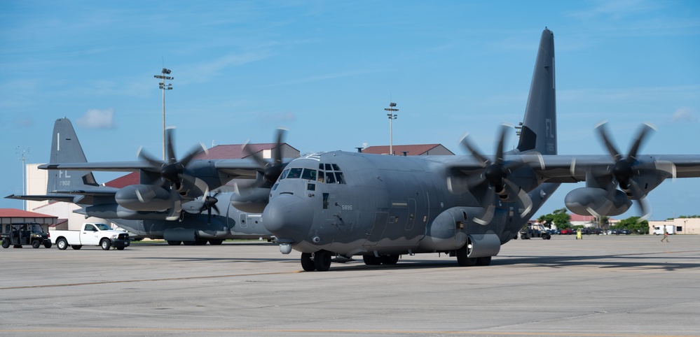 920th RQW relocates aircraft in preparation for Hurricane Ian