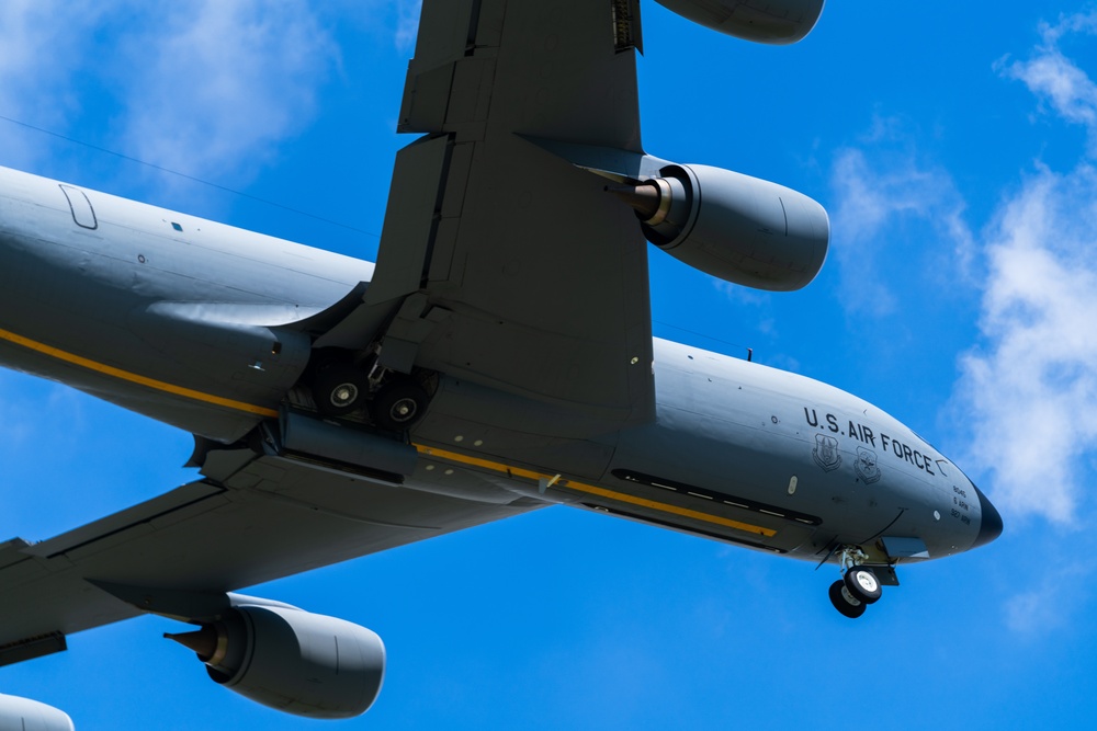 KC-135 aircraft depart from MacDill in response to Hurricane Ian
