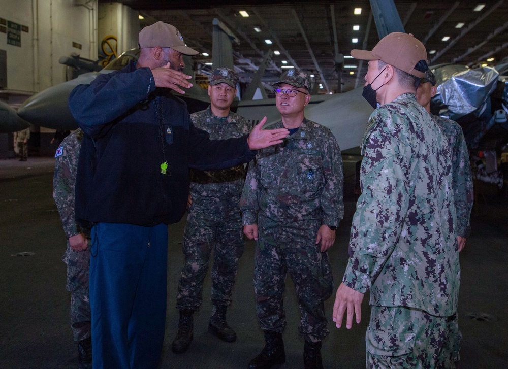 USS Ronald Reagan (CVN 76) ROK Navy MCPON visit