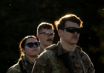 Shoot, move, communicate