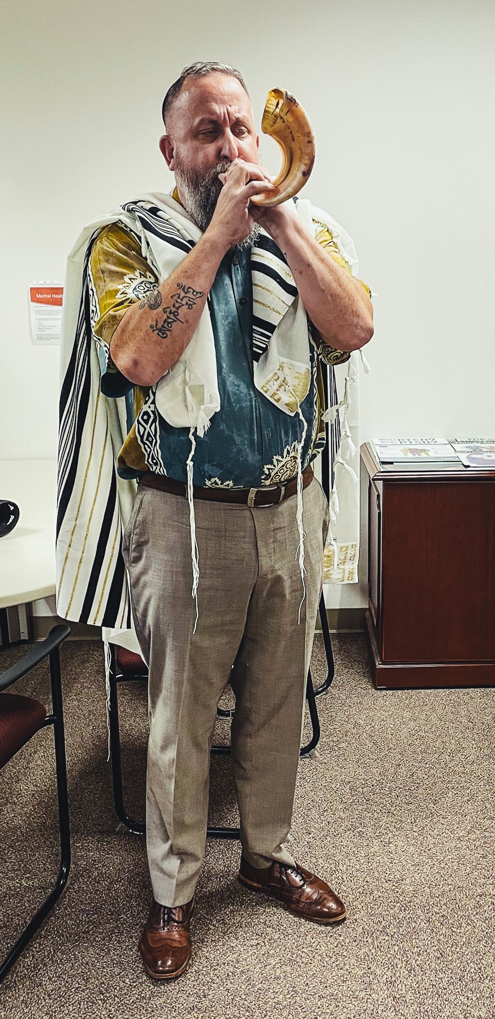 Sounding the Shofar