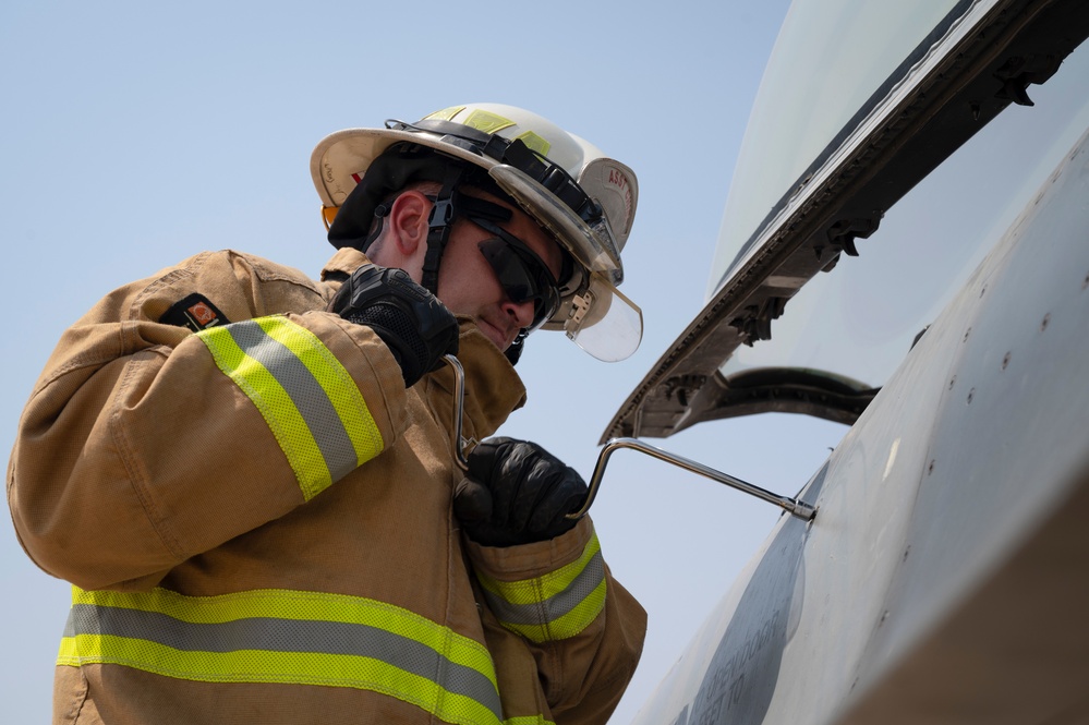 U.S. Airmen teach Kuwait Army firefighters life-saving techniques