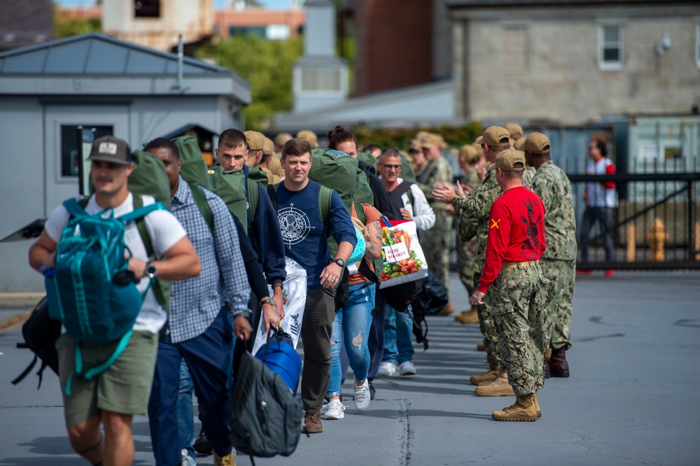 USS Constitution Host Chief Petty Officer Heritage Weeks