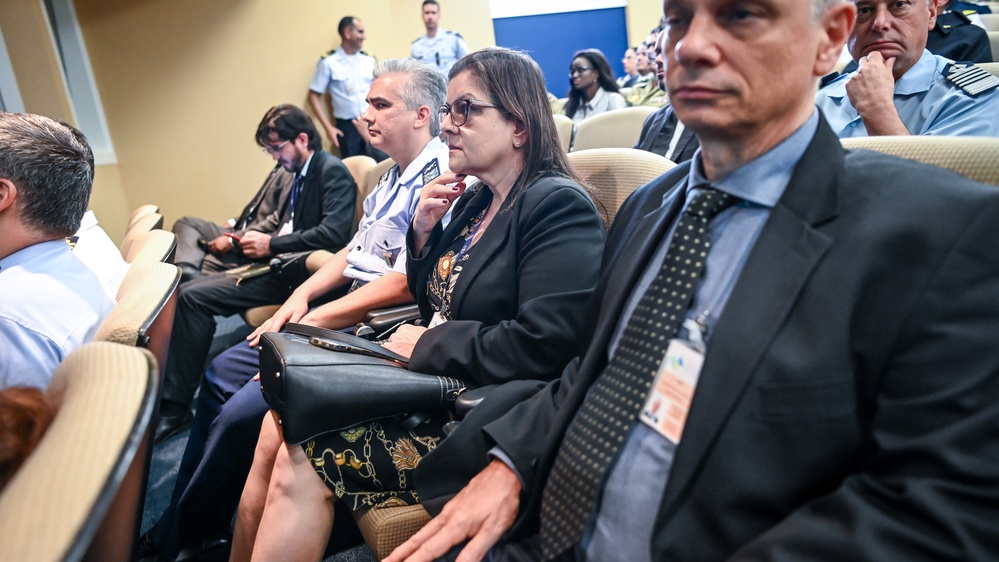 Brazilian Escola Superior de Defesa students visit the IADC