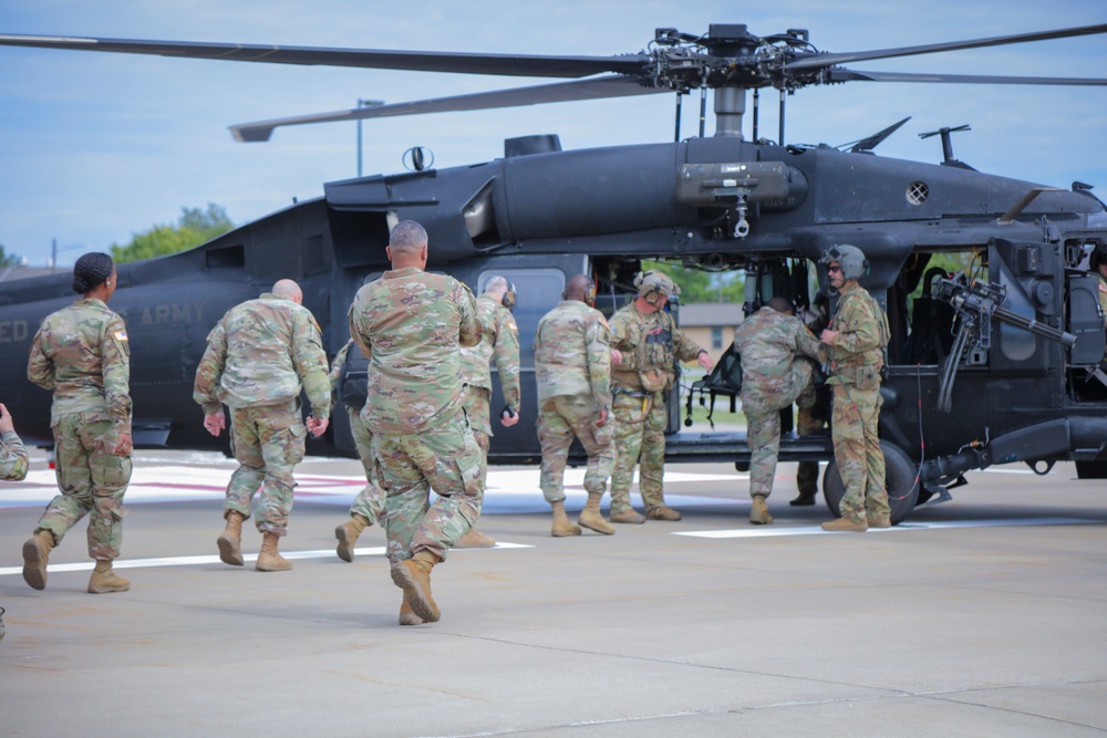 U.S. Army Surgeon General Visits Fort Campbell