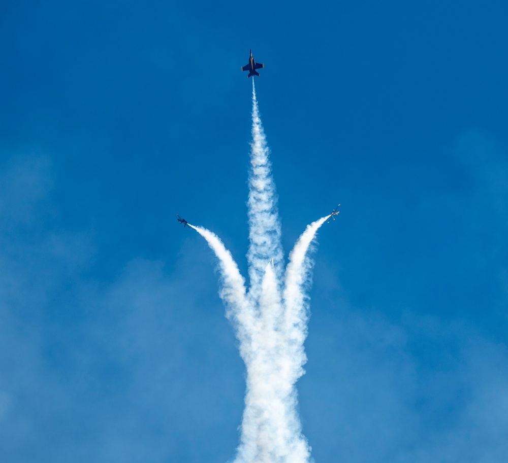 Miramar 2022 Airshow: Blue Angels 9/23
