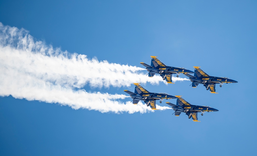 Miramar 2022 Airshow: Blue Angels 9/23