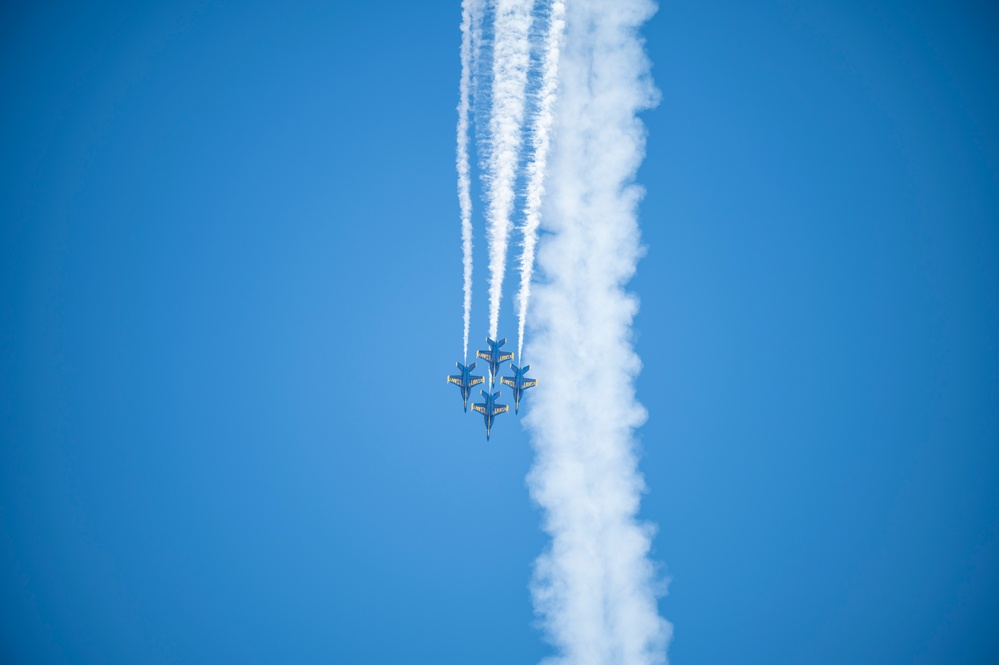 Miramar 2022 Airshow: Blue Angels 9/23