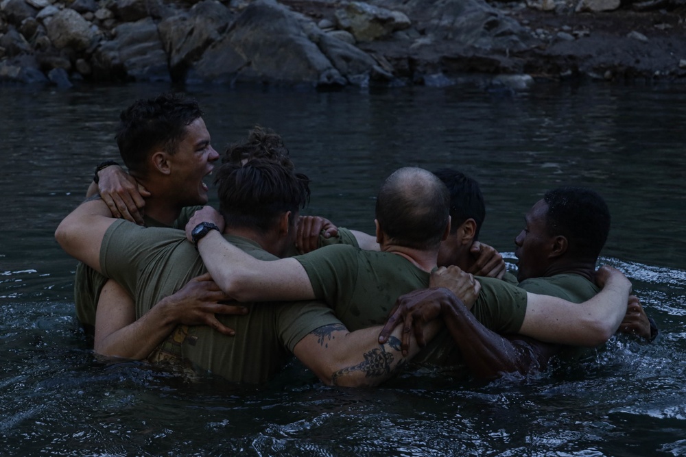 2nd Bn., 1st Marines practices river crossing techniques