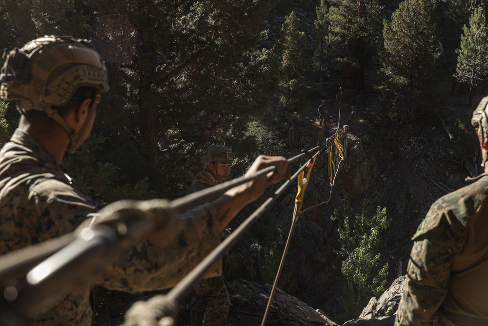 2nd Bn., 1st Marines learns to rappel at Bridgeport