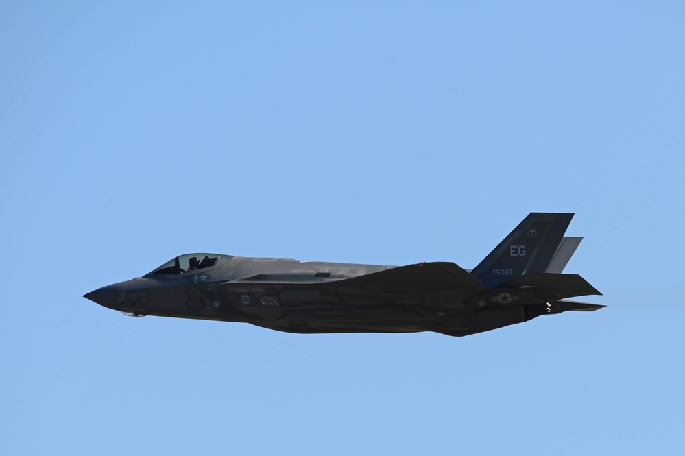 33rd FW repositions, secures F-35 before Hurricane Ian winds