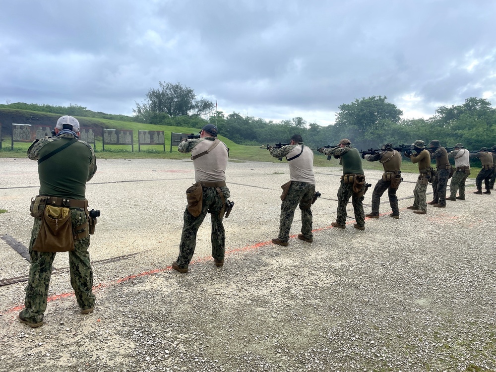 Maritime Expeditionary Security Group (MESG) 1 Training Evaluation Unit Live Fire training