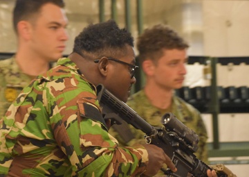 USNS Burlington Trains with the Grenadian Police