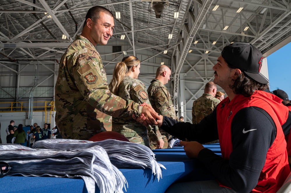 NFL visits Joint Base Lewis-McChord