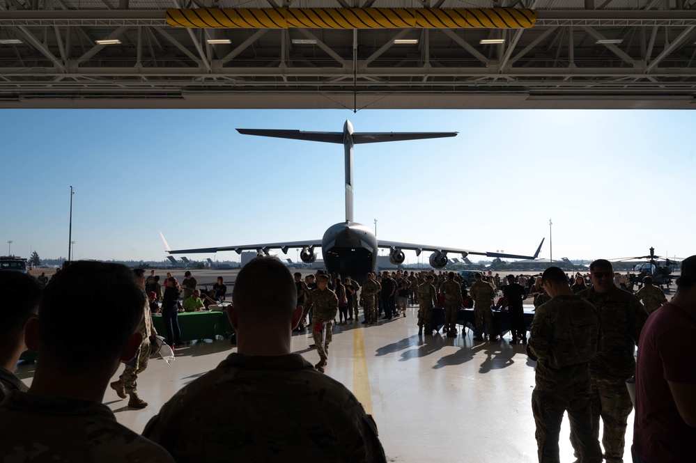 NFL visits Joint Base Lewis-McChord