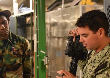 USNS Burlington Trains with the Grenadian Police