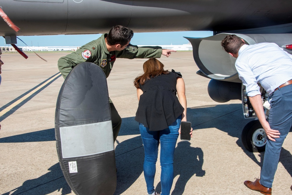 Local media invited to NAS JRB Fort Worth, toured aircraft