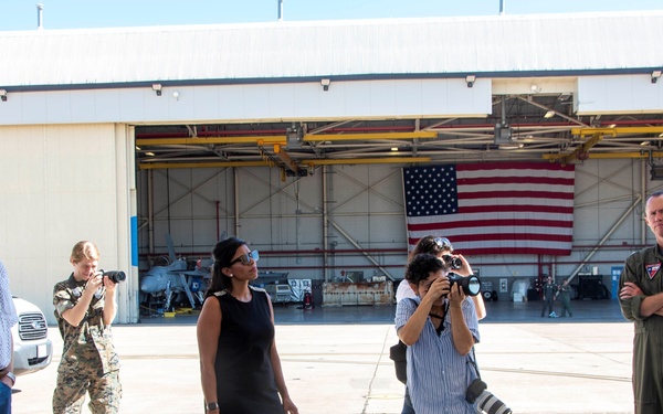 Local media invited to NAS JRB Fort Worth, toured aircraft