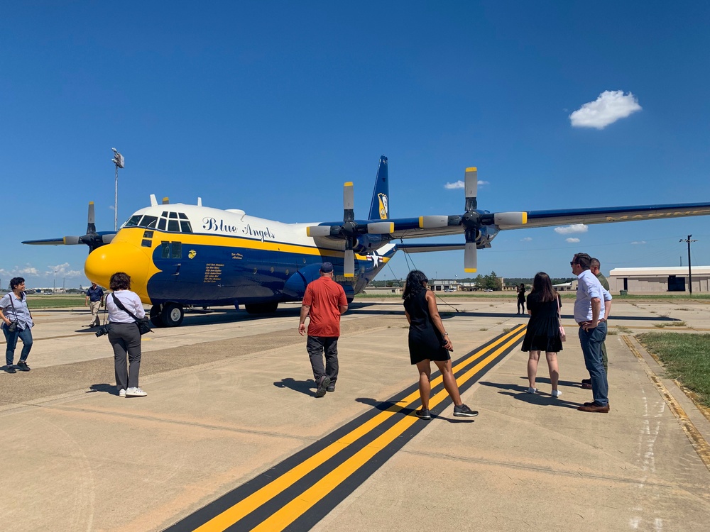 Local media invited to NAS JRB Fort Worth, toured aircraft