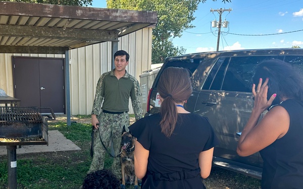 Local media invited to NAS JRB Fort Worth, toured aircraft