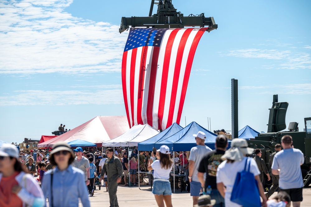 Miramar 2022 Airshow: Audience 9/24