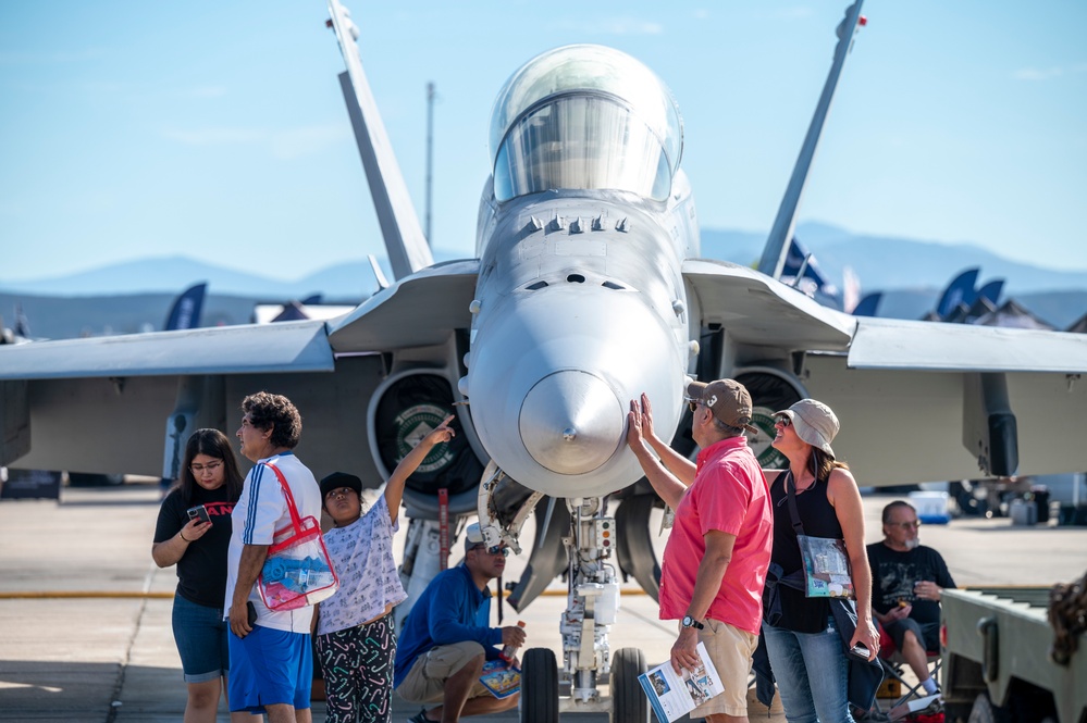 Miramar 2022 Airshow: Audience 9/24
