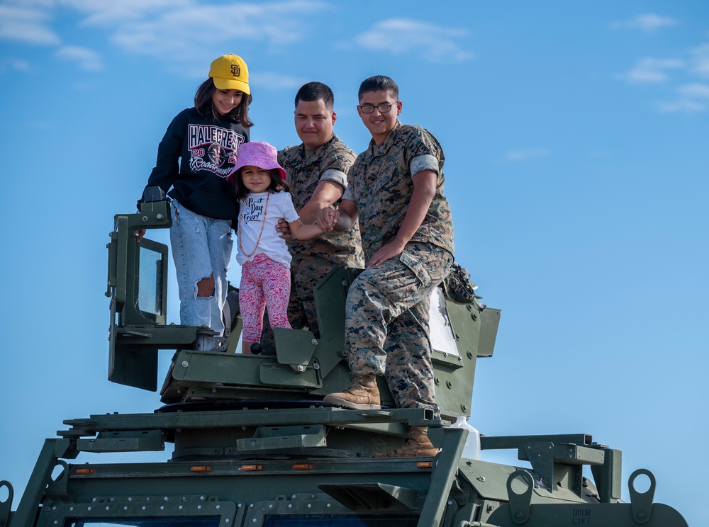 Miramar 2022 Airshow: Audience 9/24