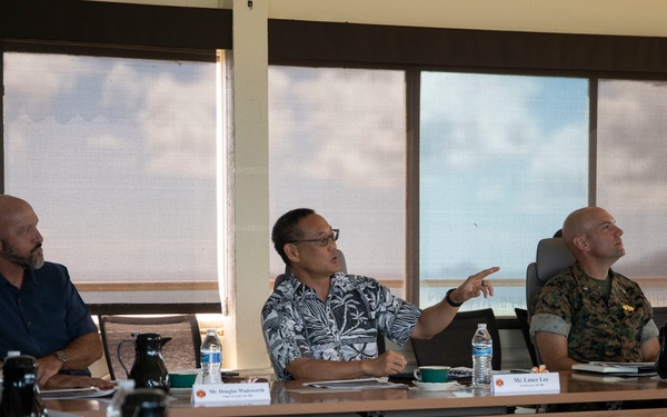 Maj. Gen. Austin visits MCBH