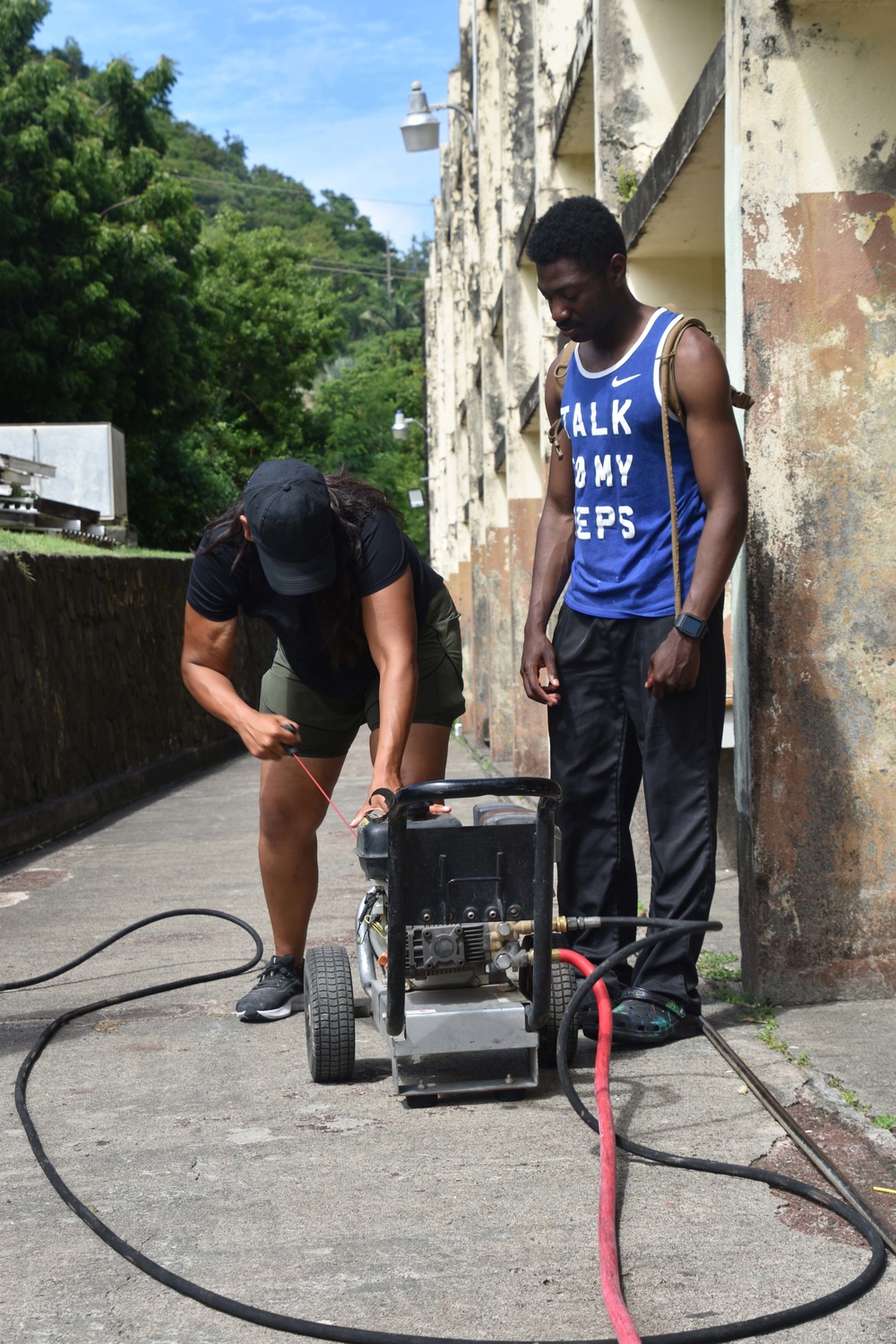 USNS Burlington Gives Back to Grenadian Community at School