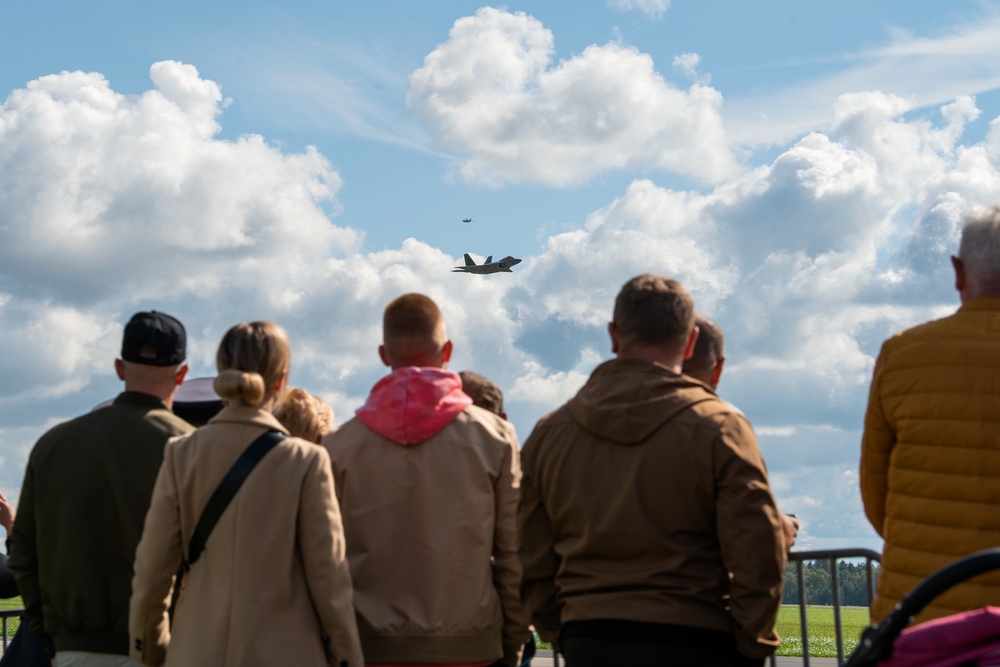 32nd Tactical Air Base, Base Anniversary
