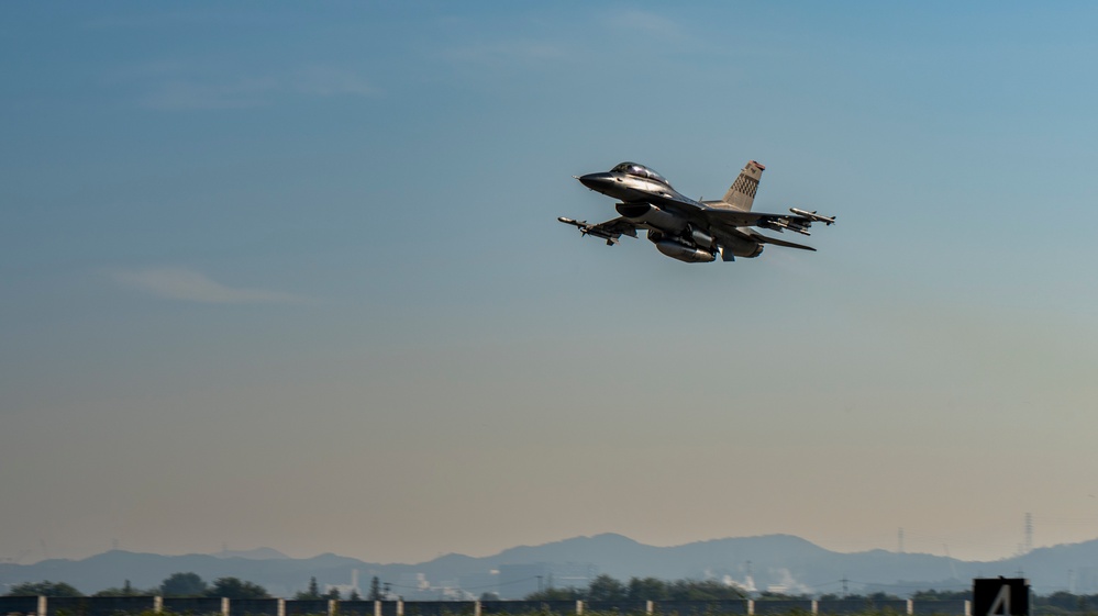 USAF Chief of Science visits Osan