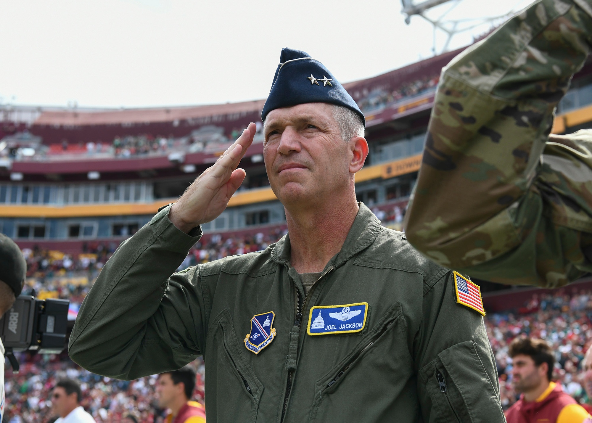 DVIDS - Images - AFDW Commander and Command Chief at the Washington  Commander game [Image 11 of 12]