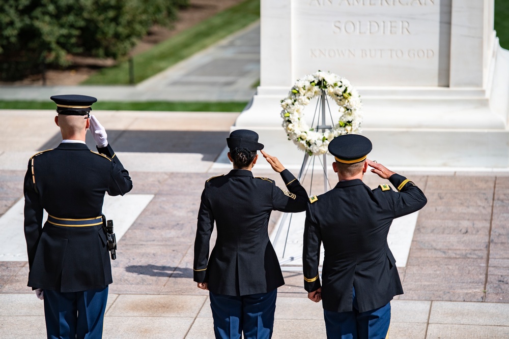 Office of the Provost Marshal General Conduct a Public Wreath-Laying Ceremony at the Tomb of the Unknown Soldier