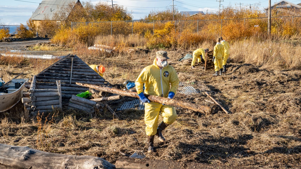 Alaska National Guardsmen clear storm debris for Operation Merbok Response