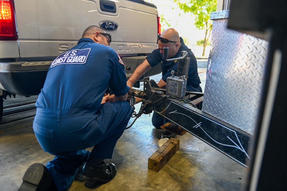 Coast Guard prepares to respond to Hurricane Ian