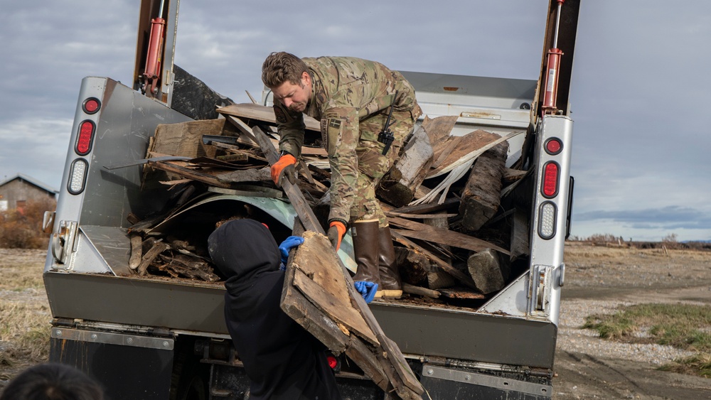 Alaska National Guardsmen clear storm debris for Operation Merbok Response