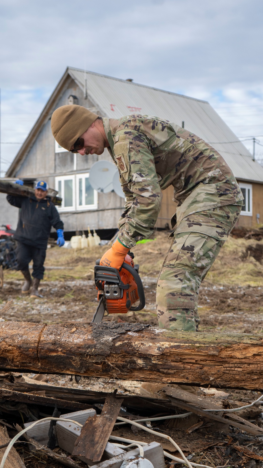 Alaska National Guardsmen clear storm debris for Operation Merbok Response