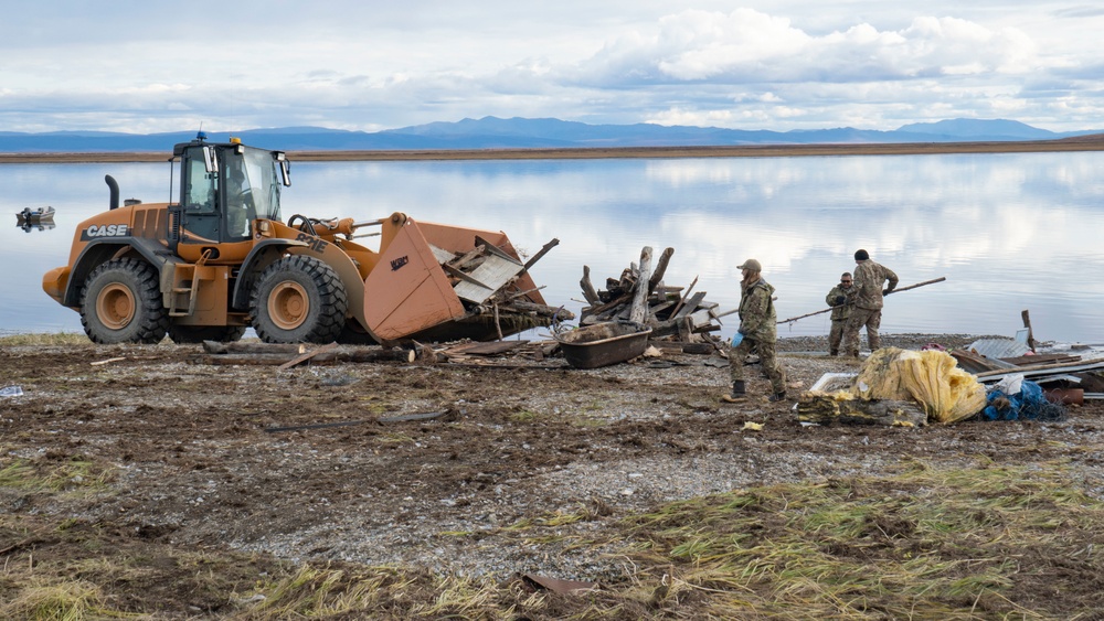 Alaska National Guardsmen clear storm debris for Operation Merbok Response