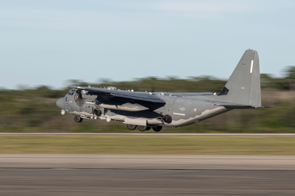 Hurlburt Field Evacuates Aircraft in Preparation for Hurricane Ian