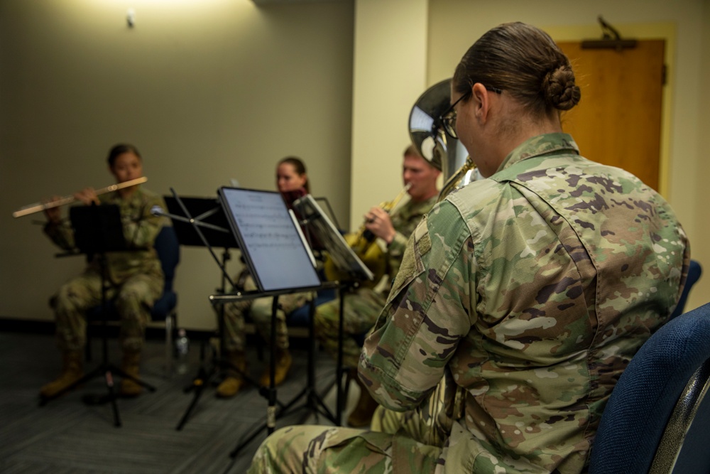 Third Infantry Division welcomes new division chaplain with assumption of stole ceremony