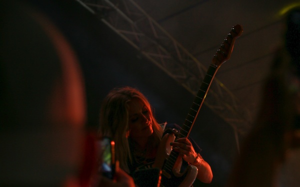 MRF-D 22: Lindsay Ell USO Concert