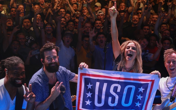 MRF-D 22: Lindsay Ell USO Concert
