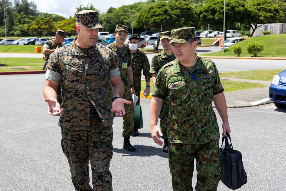 Maj. Gen. Adachi Visits III MIG