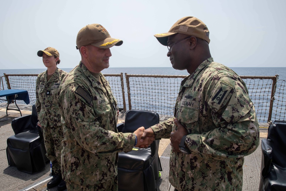 DVIDS - Images - USS Nitze Change of Command [Image 5 of 5]