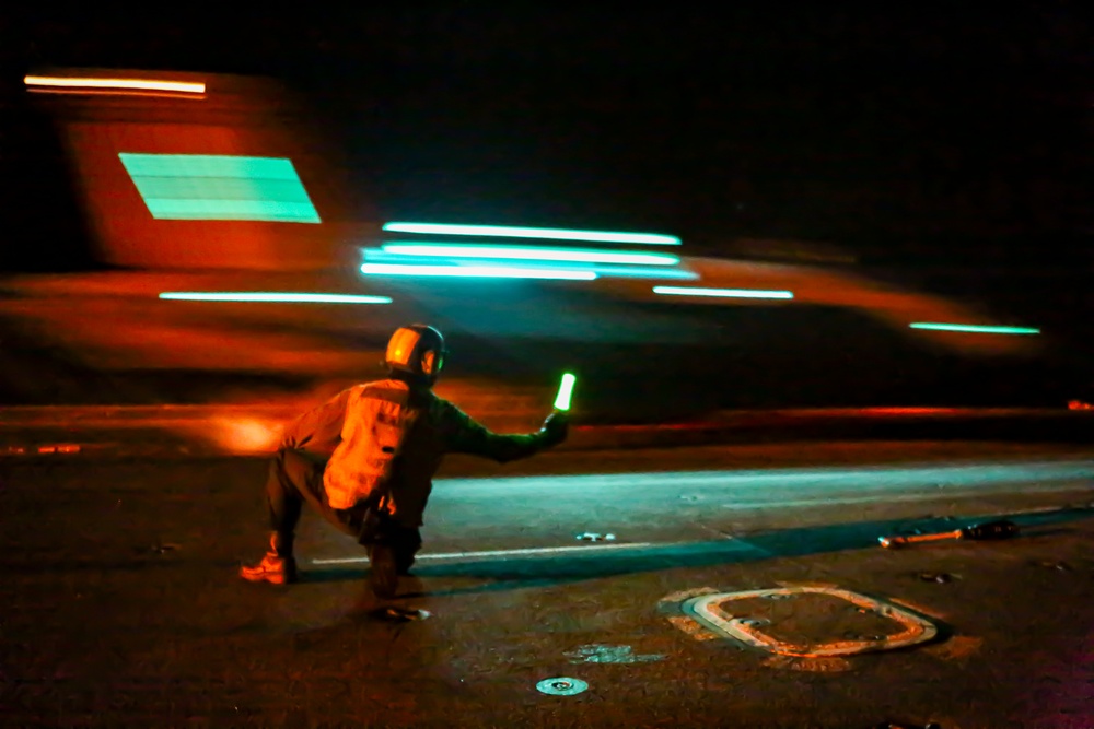 Abraham Lincoln conducts flight operations