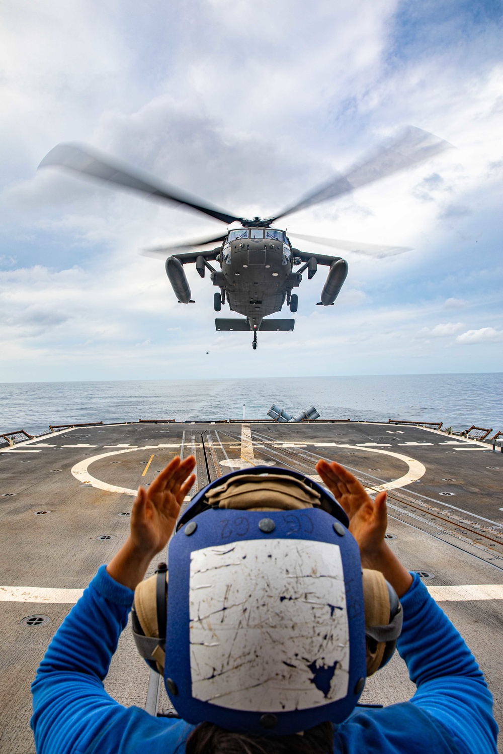 USS Chancellorsville Conducts Flight Ops with US Army 2nd Combat Aviation Brigade