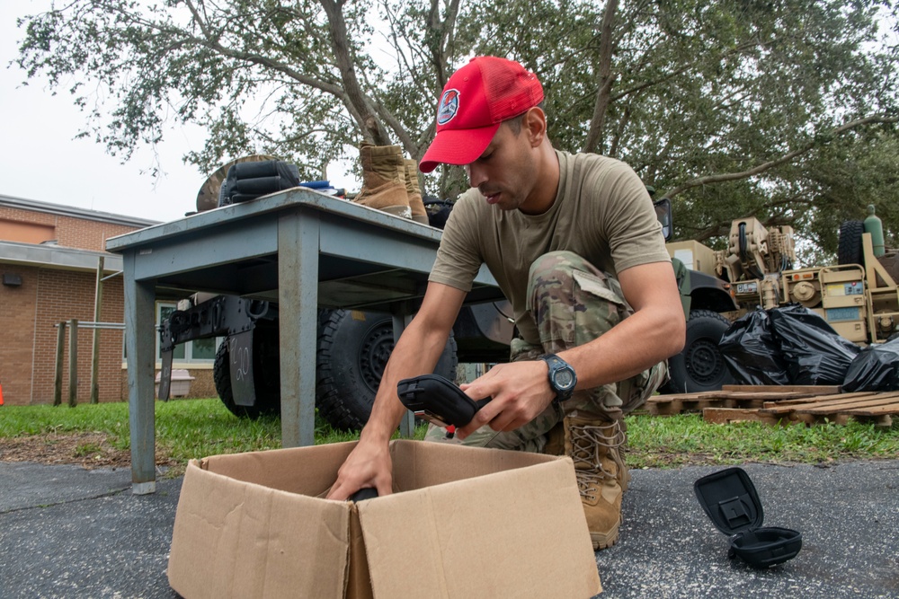 Florida Guard pushes south for Hurricane Ian response