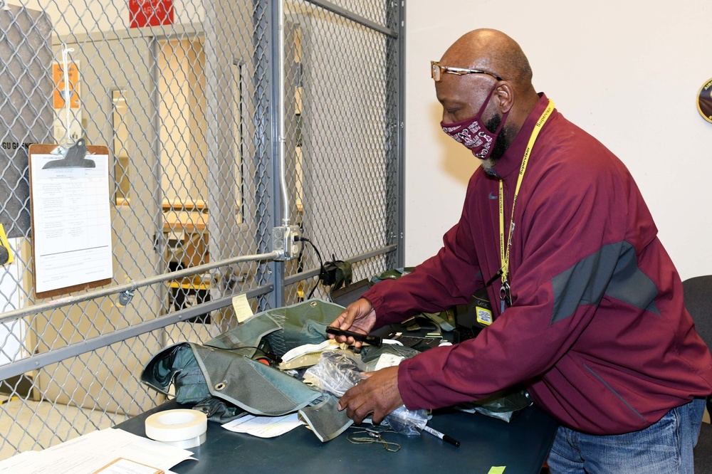WR-ALC Life Support Flight keeps flight and safety equipment prepared