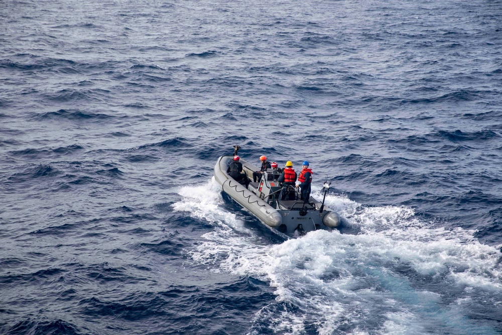 USS Farragut (DDG 99) Small Boat Operations